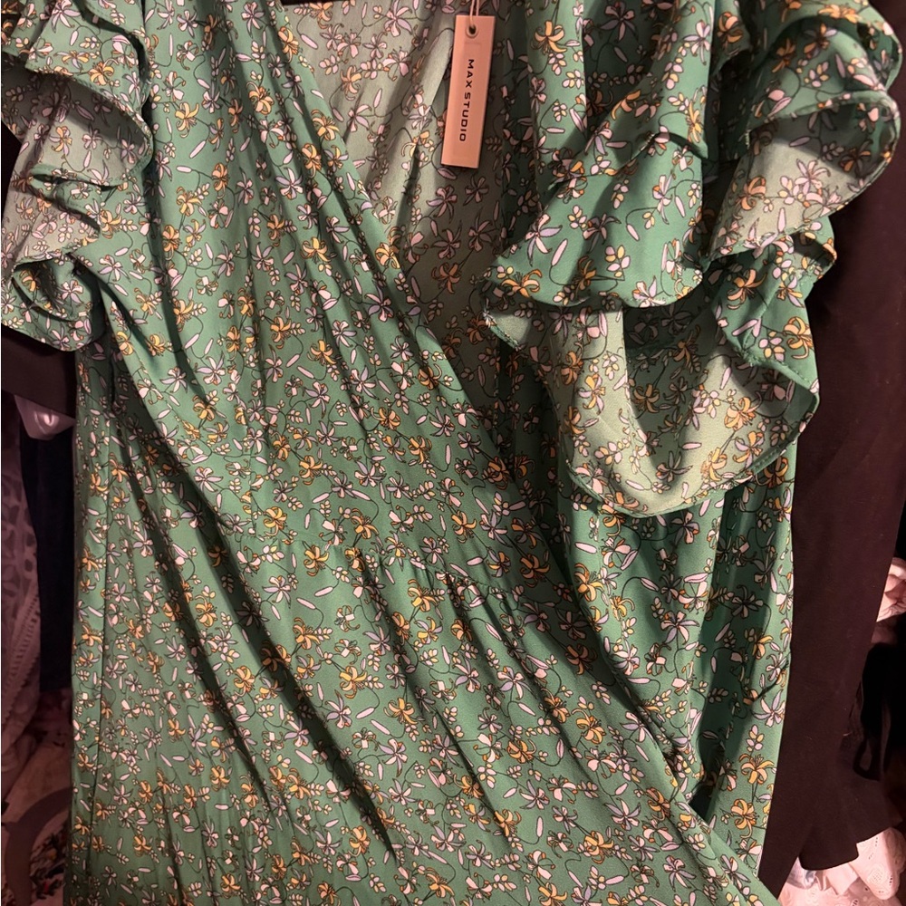 Max Studio Green Floral Dress